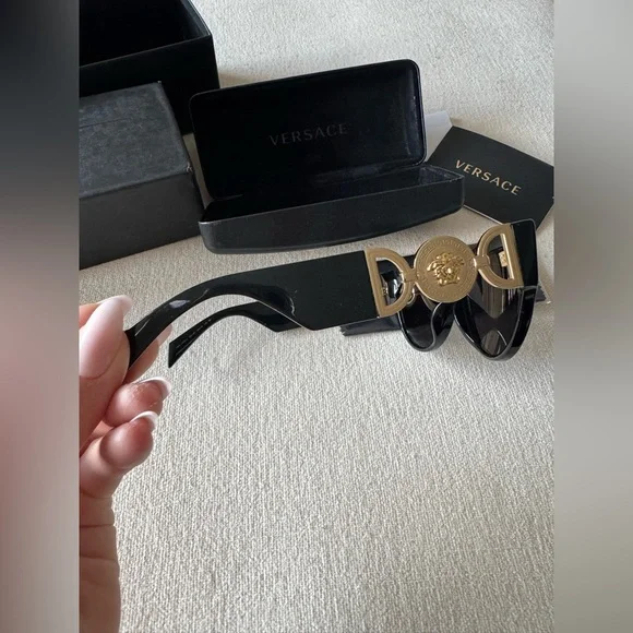 NIB Versace VE4440U Sunglasses - Picture 6 of 15